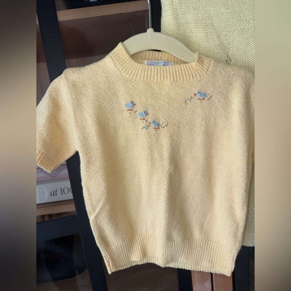 Vintage lot baby newborn knit crochet embroidered butter footies gown chick lamb - Picture 3 of 8